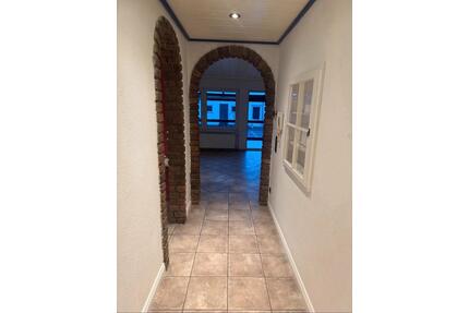 4-Zimmer-Wohnung mit Terrasse & Garage in Bergheim-Zieverich - Grevenbroich Neuenhausen