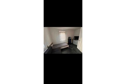 1 Zimmer Apartment in Leonberg - 750,00&nbsp;EUR Kaltmiete, ca.&nbsp; 18,00&nbsp;m&sup2; in Leonberg (PLZ: 71229)