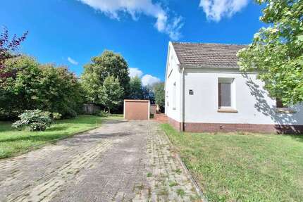Haus zum Kaufen in Weener 119.000,00 € 88 m²