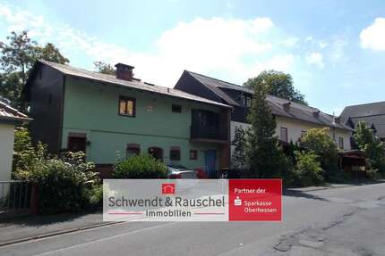 Haus zum Kaufen in Schotten 330.000,00 € 377.64 m²