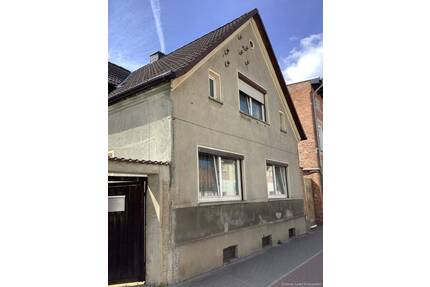 Heimeliges Landhaus für die handwerklich begabte Familie - Sülzetal / Altenweddingen