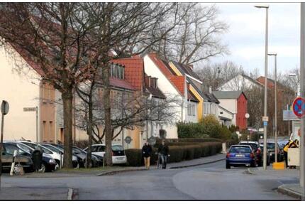 Wohnung mit kl. Garten - 850,00&nbsp;EUR Kaltmiete, ca.&nbsp; 106,00&nbsp;m&sup2; in Flensburg (PLZ: 24941) Falkenberg