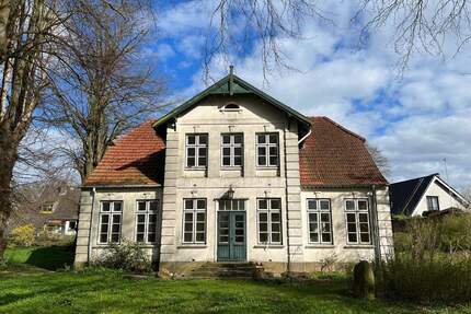 Denkmaljuwel nahe Ostsee - 2.115 m² Grundstück - provisionsfrei - Gleschendorf