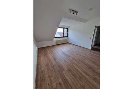 Wohnung zum Mieten in Solingen 375,00 € 37.49 m²