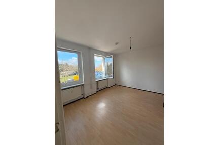 Helle 1,5-Zimmer Wohnung | 31 m² | 400€ kalt | sofort frei - Luckenwalde