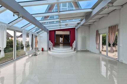Haus zum Mieten in Steinwenden 1.330,00 € 175 m²