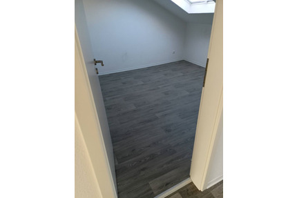 2 Zimmer Wohnung im Dachgeschoss im Zentrum von Duisburg