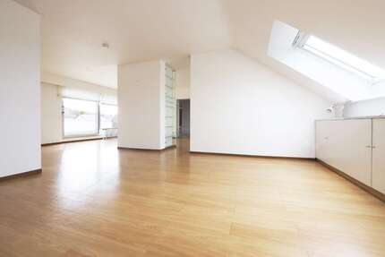 Wohnung zum Mieten in Saarbrücken 900,00 € 94 m²