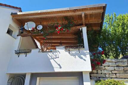 Modernisiertes Mehrfamilienhaus in Dettighofen