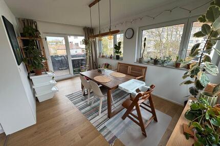 Hochwertige 3,5-Zimmer-Wohnung mit Balkon, EBK und Wintergarten - Erfurt Andreasvorstadt