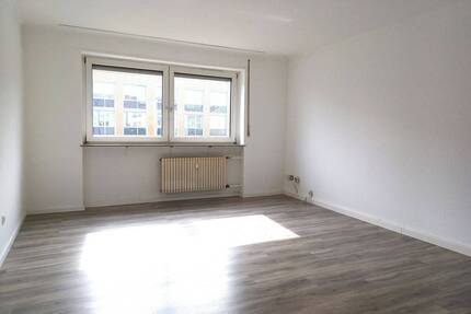 Helle 2-Zimmer-Wohnung in guter Lage sucht neuen Mieter - Mannheim Käfertal