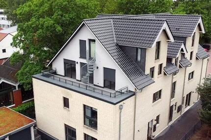 Penthouse Wohnung über 2 Etagen mit Galerie und großen Balkon - Halstenbek