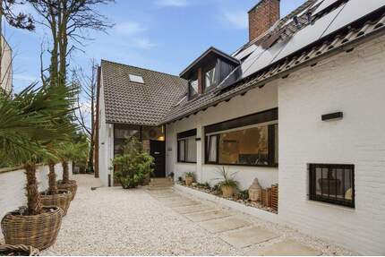 Rhein-Juwel in Köln-Sürth: Luxus, Weite & Wellness direkt am Wasser