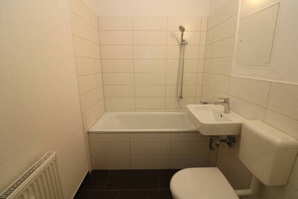 Du bist mein Stern...günstige 3-RW mit Wanne & Balkon!!! - Freiberg