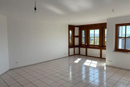 Helle 3 Zimmerwohnung in Neu-Eichenberg zur Miete, Garage, Balkon