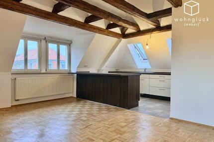 Stilvolle 2-Zimmer-Dachgeschosswohnung mit Empore im Herzen von Bad Mergentheim