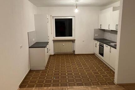 4-Zimmer-Erdgeschosswohnung mit EBK und Balkon zur Miete - Burghaslach