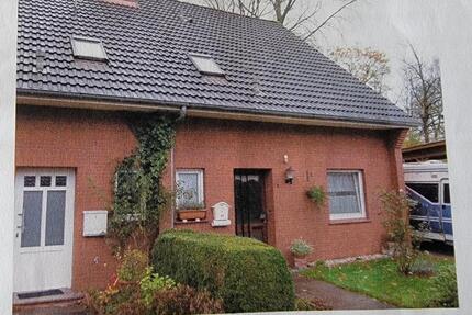 Reihenendhaus - 900,00&nbsp;EUR Kaltmiete, ca.&nbsp; 90,00&nbsp;m&sup2; in Aurich (PLZ: 26607) Georgsfeld und Tannenhausen