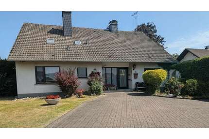 Haus zum Kaufen in Bebra 359.000,00 € 185 m²