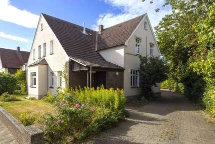 Haus zum Kaufen in Lübbecke 179.000,00 € 221.39 m²
