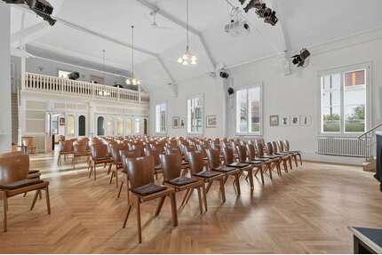 Haus zum Kaufen in Neuhausen 695.000,00 € 183.28 m²