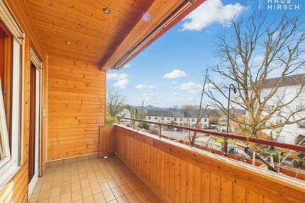 Moderne 3,5-Zimmer-Wohnung mit sonnigem Westbalkon & Einbauküche in ruhiger Lage von Metzingen!