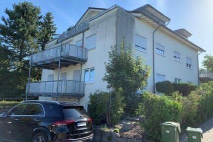 Biete sehr helle 3ZKB Gäste WC Wohnung ca. 100qm in Bübingen - Saarbrücken Eschberg