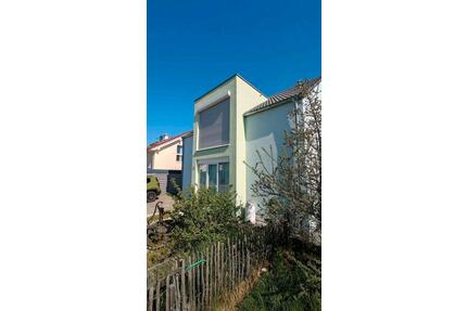 freistehendes Haus am Ortsrand - 610.000,00&nbsp;EUR Kaufpreis, ca.&nbsp; 119,00&nbsp;m&sup2; in Mössingen (PLZ: 72116)