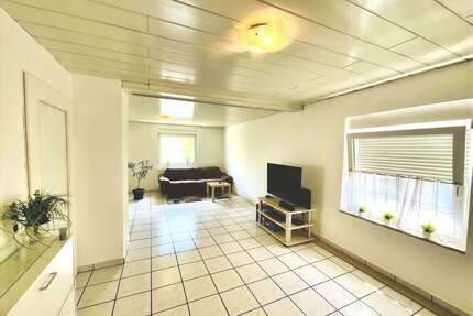 Haus zum Kaufen in Böhl-Iggelheim 299.000,00 € 87.83 m²