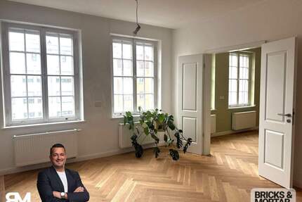 Exklusive Altbau-Dachgeschosswohnung im Jakoberviertel - Stil, Lage & steuerliche Vorteile vereint - Augsburg Innenstadt