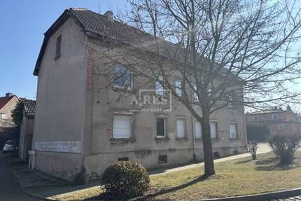 Mehrfamilienhaus zur Sanierung in Hakeborn