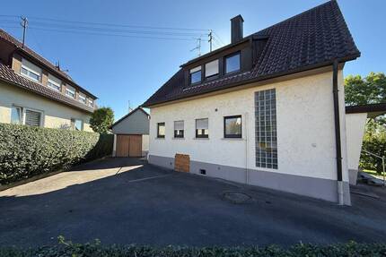 Viel Platz für die Familie - Einfamilienhaus in einer gewachsenen Lage von Dagersheim - Böblingen / Dagersheim