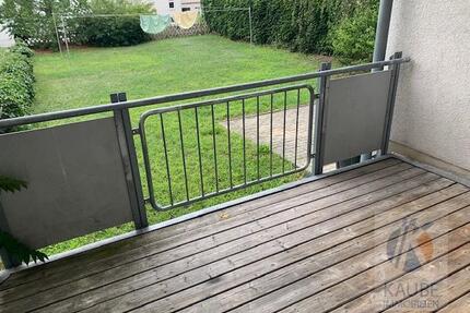 WILLKOMMEN ZUHAUSE! schöne 1,5-R-Whg.mit Balkon u.Bad mit Wanne & Dusche in Stadtzentrumsnähe - Riesa