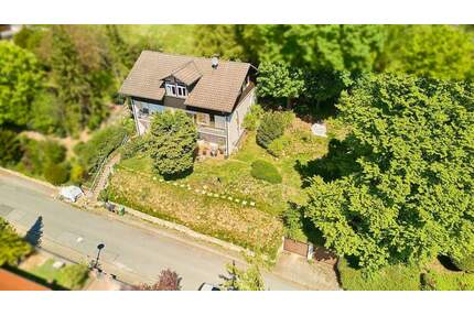 Großzügiges Zuhause mit Panorama, Garten und Raum für Generationen - Wald-Michelbach