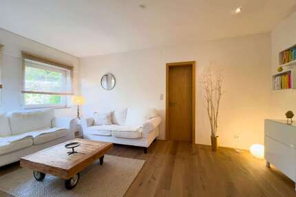 Haus zum Kaufen in Solingen 449.000,00 € 217 m²