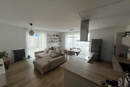 Moderne teilmöbilierte 3-Zimmer-Wohnung abzugeben - Bucha