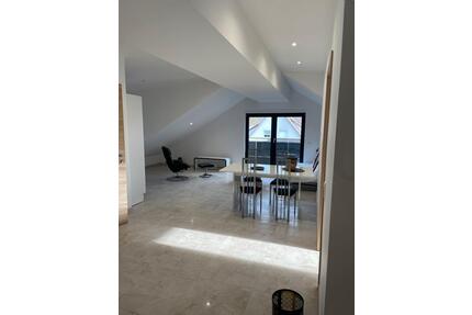 Moderne 2-Zimmer-Wohnung - 1.000,00&nbsp;EUR Kaltmiete, ca.&nbsp; 68,00&nbsp;m&sup2; in Neckartailfingen (PLZ: 72666)