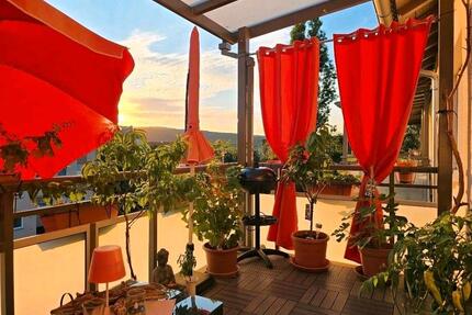 3 Zimmer Eigentumswohnung mit Balkon, Küchenzeile und Stellplatz - Bad Dürkheim