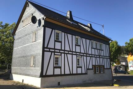 2ZKB im Zentrum von Daaden - 620,00&nbsp;EUR Kaltmiete, ca.&nbsp; 70,00&nbsp;m&sup2; in Daaden (PLZ: 57567)