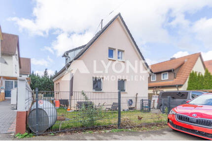 Stilvoll modernisiertes Einfamilienhaus mit Garten, Terrasse und vielseitigem Wohnkonzept. - Schwäbisch Gmünd