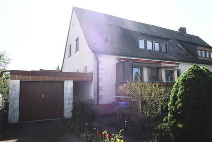 Gemütliche 3-Zi.-DG-Wohnung in Fürth - Stadeln Wohnung mieten