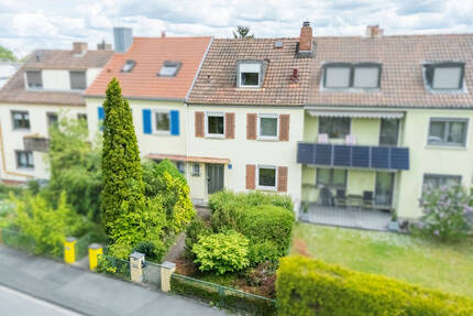 Sanierungsbedürftiges Reihenmittelhaus in beliebter Lage - Würzburg Frauenland