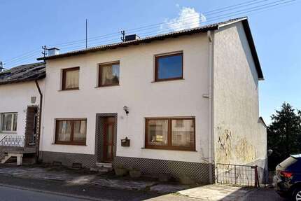 Haus zum Kaufen in Wallerfangen 110.000,00 € 175 m²