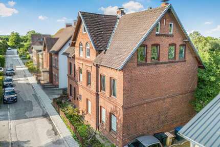 Haus zum Kaufen in Kiel 585.000,00 € 300 m²