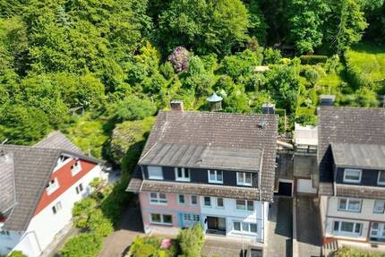 Top gepflegte Doppelhaushälfte in gefragter Lage von Remagen mit Einliegerwohnung