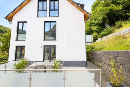 Haus zum Kaufen in Heidelberg Ziegelhausen 899.000,00 € 192 m² - Heidelberg / Ziegelhausen