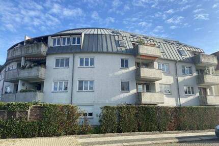 2 Schöne Eigentumswohnungen mit Terrassen und Tiefgaragenstellplätzen von einem Eigentümer - Dresden Niedersedlitz