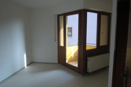 Sonnige 1 Zimmer Wohnung in Schwäbisch Hall mit Balkon ab 1.8.26