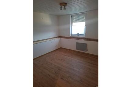 3 Zimmer Wohnung in 67390 F- Elsenheim zu vermieten ! - Wyhl am Kaiserstuhl