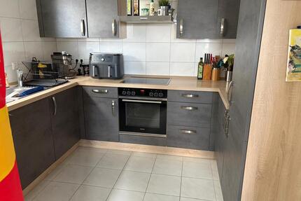 3 Zimmer Wohnung - 865,00&nbsp;EUR Kaltmiete, ca.&nbsp; 90,00&nbsp;m&sup2; in Neuhof (PLZ: 36119)